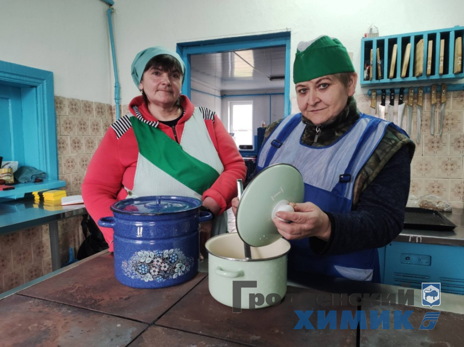 Валентина Баран и Мария Волконовская.jpg